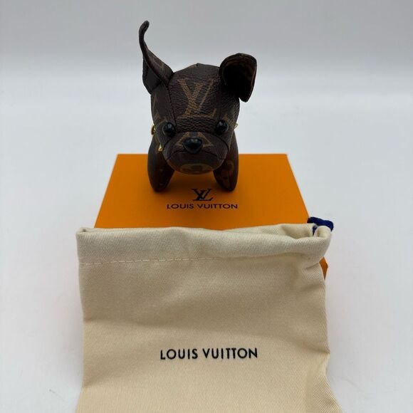 LV Dog Keychain - Picture 2 of 6